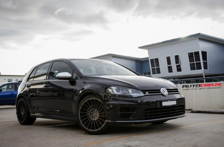 VOLKSWAGEN GOLF IND T MATTE BLACK TINTED FACE